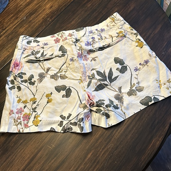EUC! Level 99 floral print shorts! - Picture 5 of 5